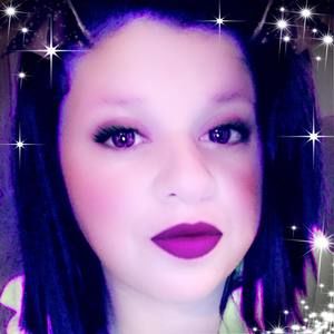 Meet your Posher, Dena